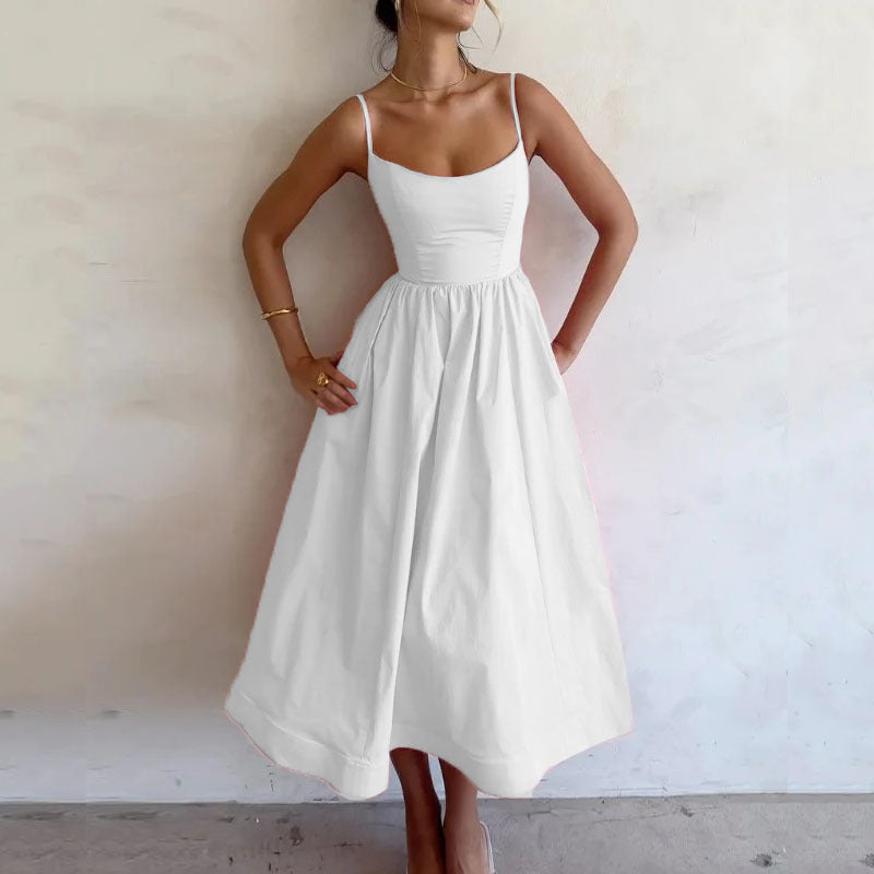 Robe Midi Évasée à Bretelles – Élégance Estivale