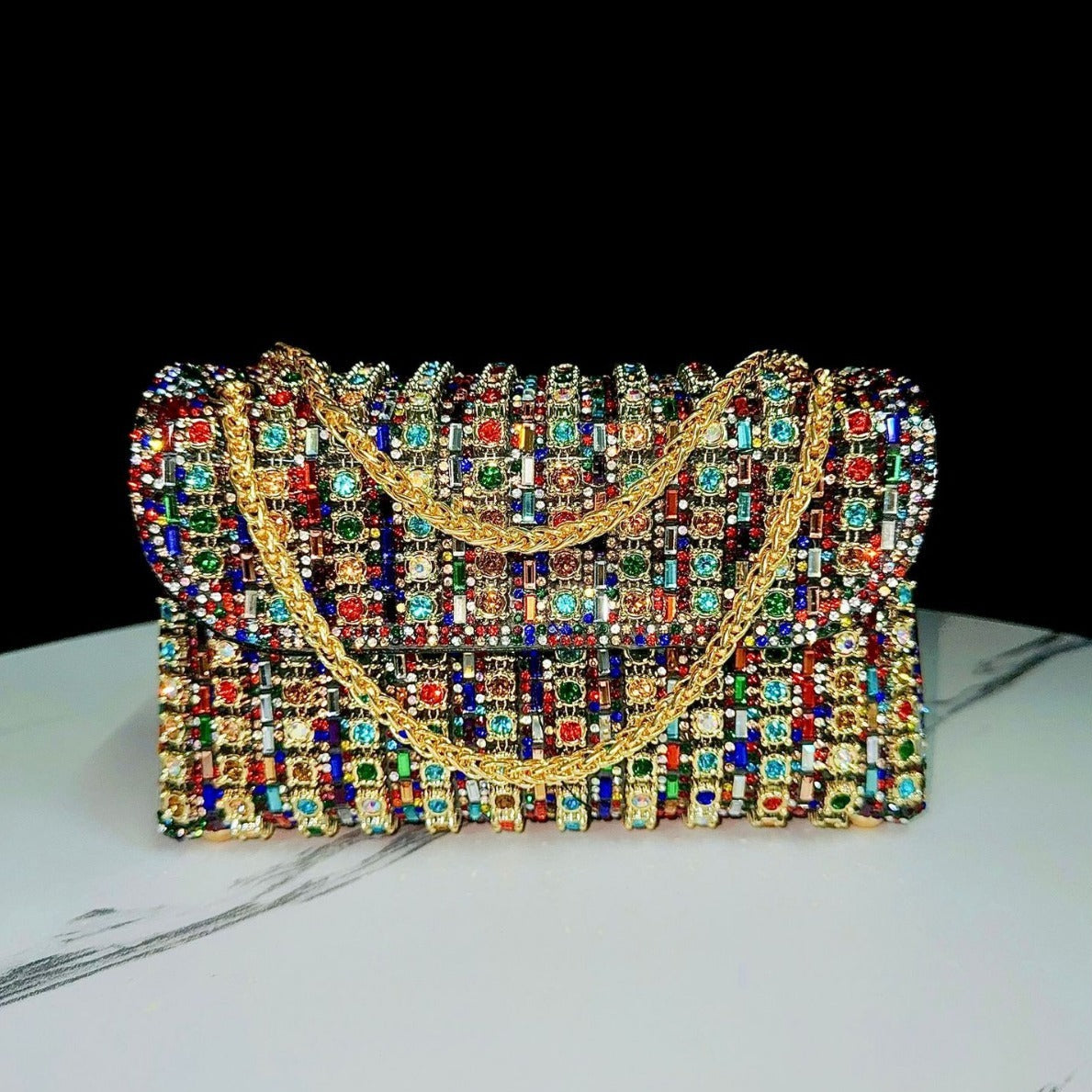 Sac à Main Lustré – Élégance et Brillance pour Toutes Vos Soirées