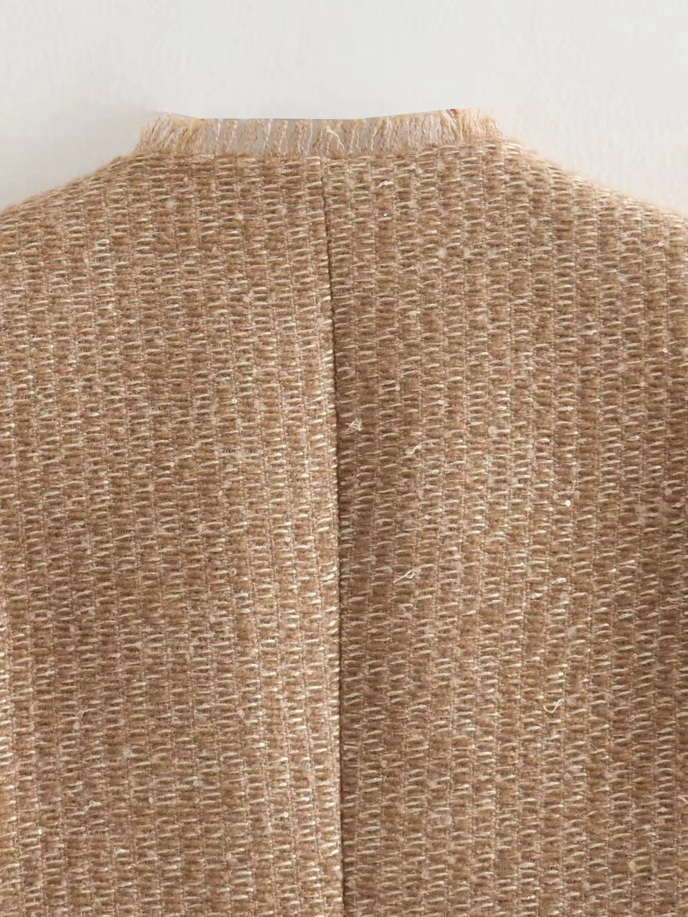 Veste Luxéa – Élégance Structurée à Boutons Dorés