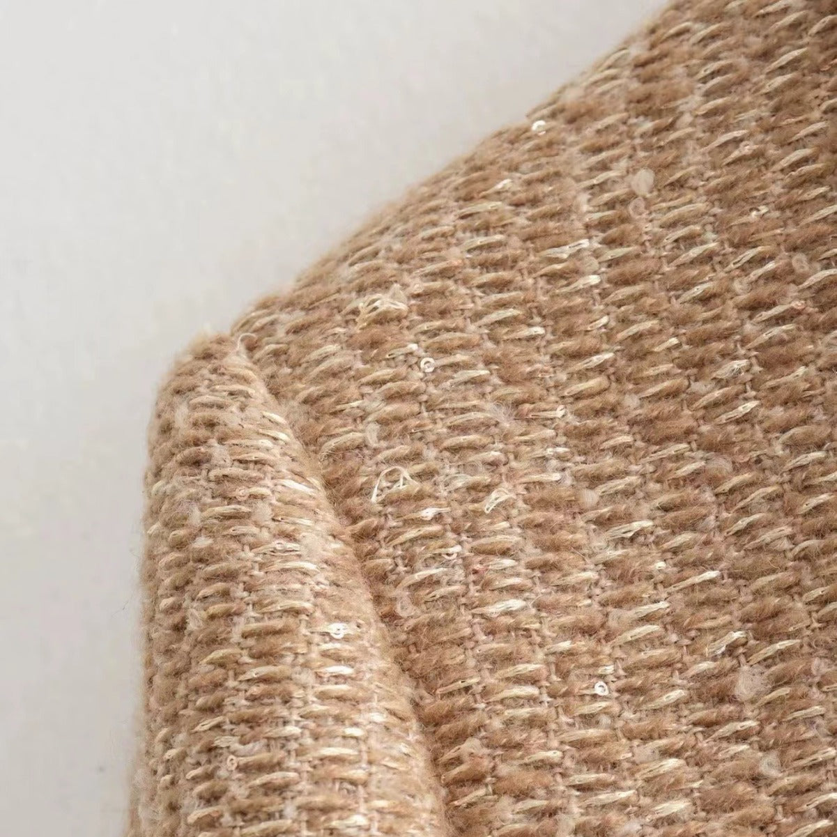 Veste Luxéa – Élégance Structurée à Boutons Dorés