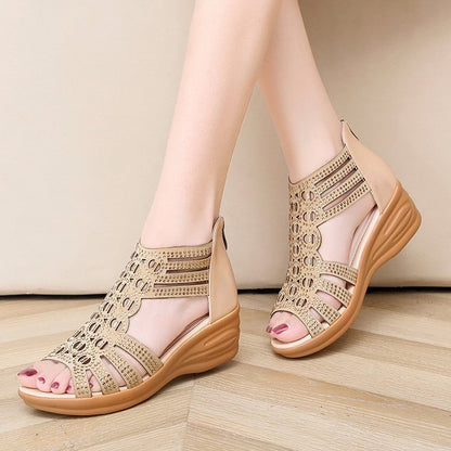 Sandales à brides croisées – Style raffiné pour l’été