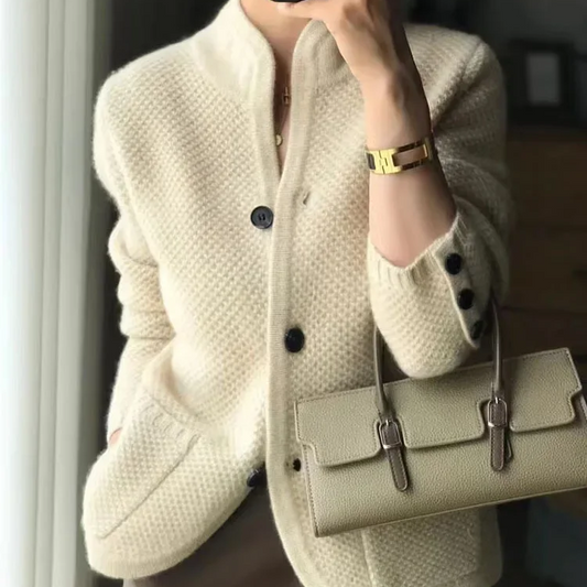 Cardigan Nuvéa – Élégance Minimaliste et Confort Haut de Gamme