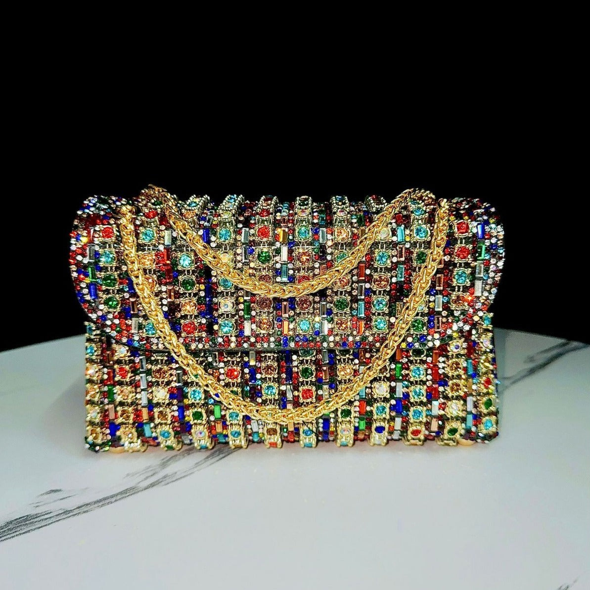 Sac à Main Lustré – Élégance et Brillance pour Toutes Vos Soirées