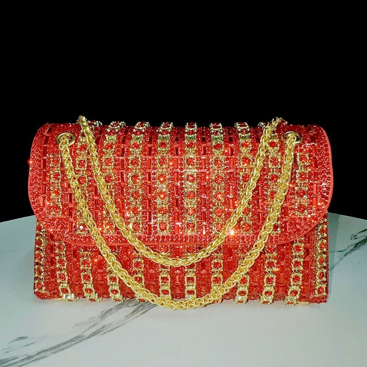 Sac à Main Lustré – Élégance et Brillance pour Toutes Vos Soirées