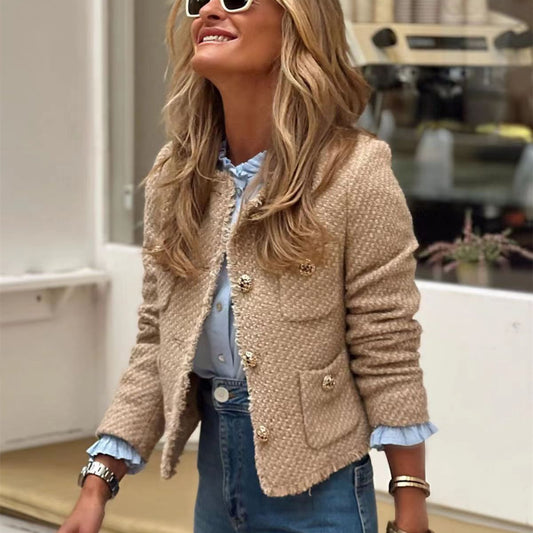 Veste Luxéa – Élégance Structurée à Boutons Dorés